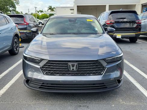 Used 2025 Honda Accord SE image 2