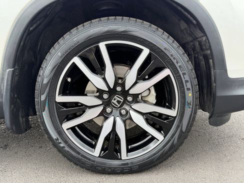 Used 2019 Honda Pilot Elite image 11