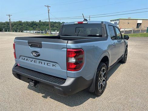 Certified 2025 Ford Maverick Lariat w/ 4K Tow Package AWD/4WD image 4