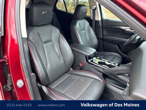 Used 2023 Buick Envision Essence w/ Sport Touring Package image 15