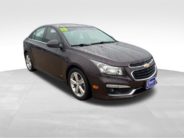 Used 2015 Chevrolet Cruze LT w/ Sun, Sound and Sport Package FWD image 9