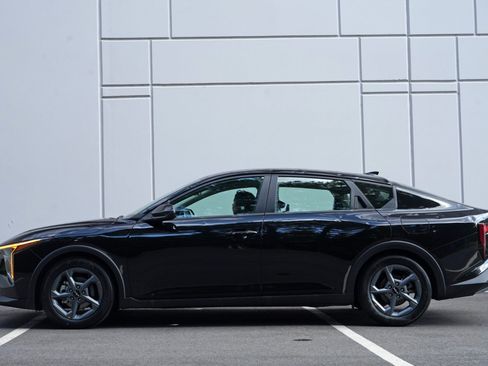 Used 2025 Kia K4 FWD image 8