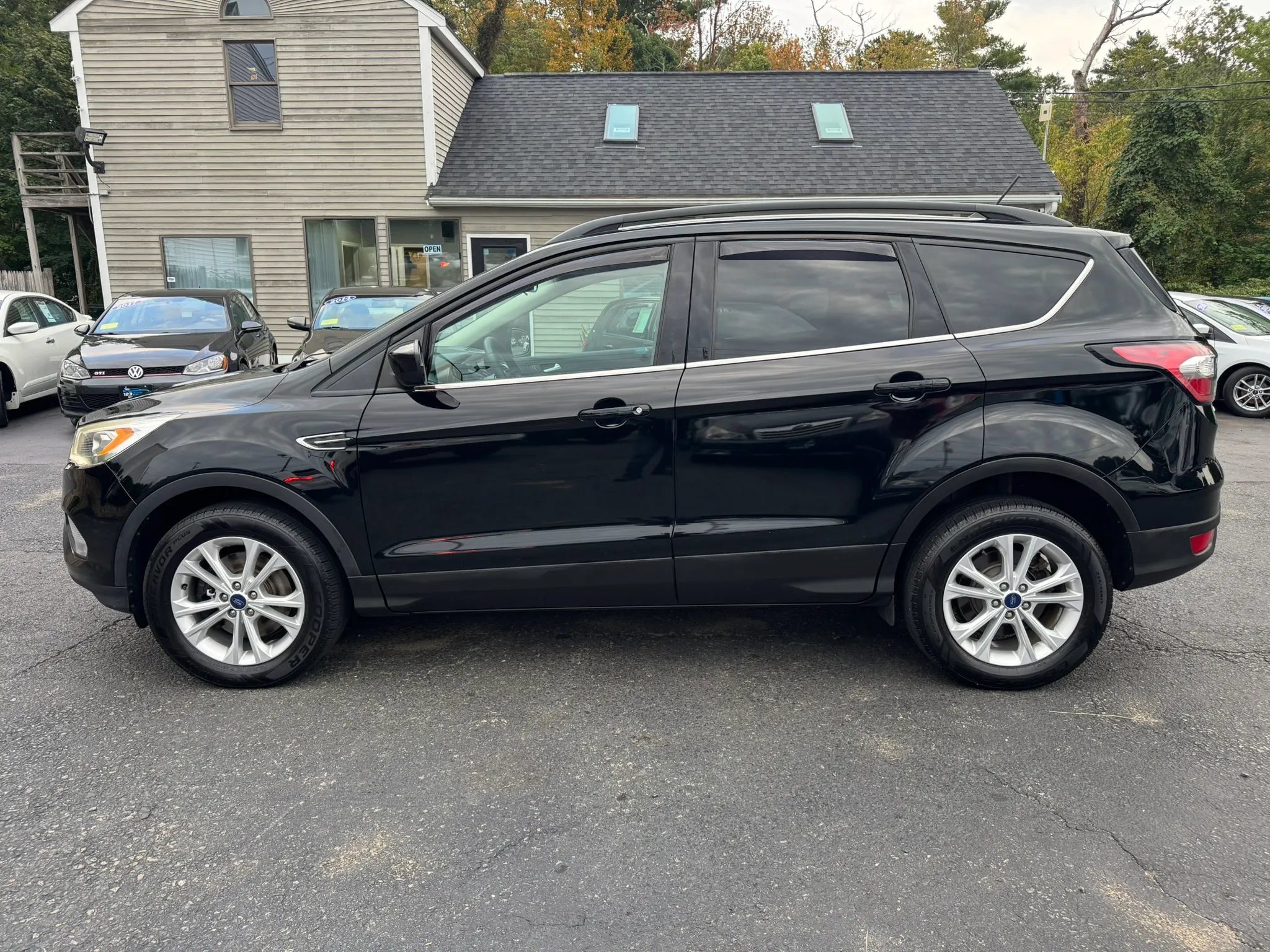 Used 2018 Ford Escape SEL AWD/4WD image 4
