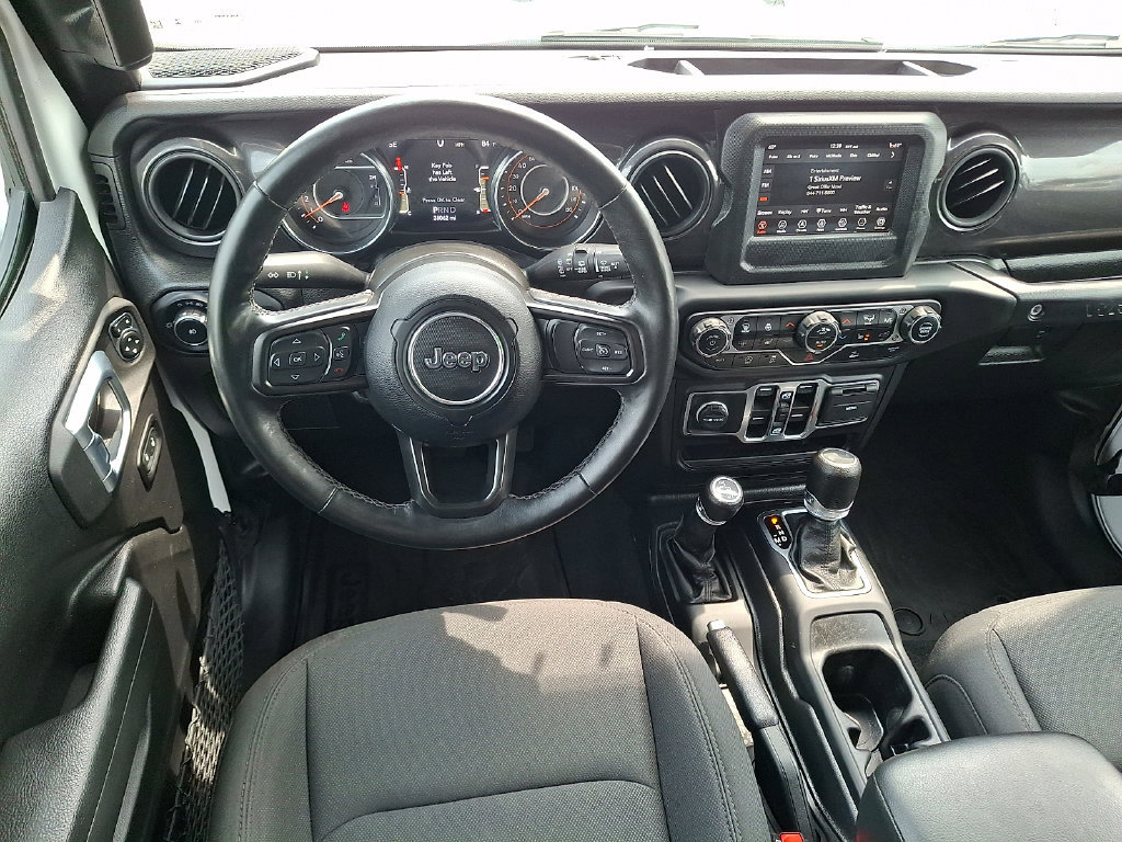 Used 2022 Jeep Wrangler Unlimited Sport AWD/4WD image 2