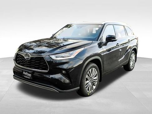 New 2026 Toyota Highlander Platinum AWD/4WD image 7