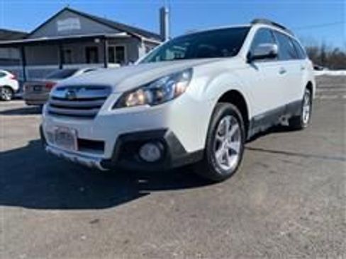 Used 2013 Subaru Outback 2.5i Limited w/ Special Appearance Pkg image 9
