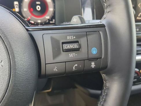 Certified 2024 Nissan Pathfinder Platinum image 27