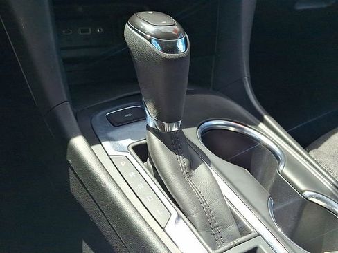 Used 2019 Chevrolet Equinox LT AWD/4WD image 15