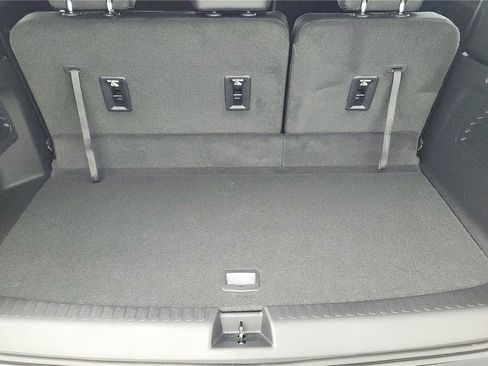 New 2026 Chevrolet Traverse LT image 38