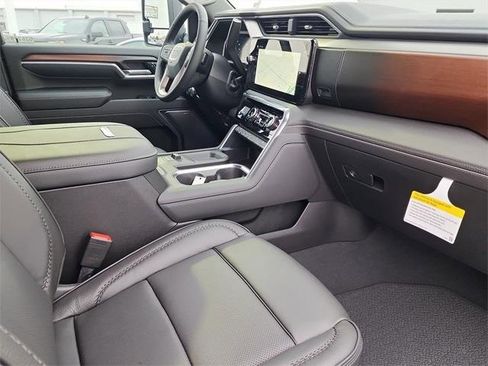 New 2026 GMC Sierra 3500 Denali w/ Denali Reserve Package image 21