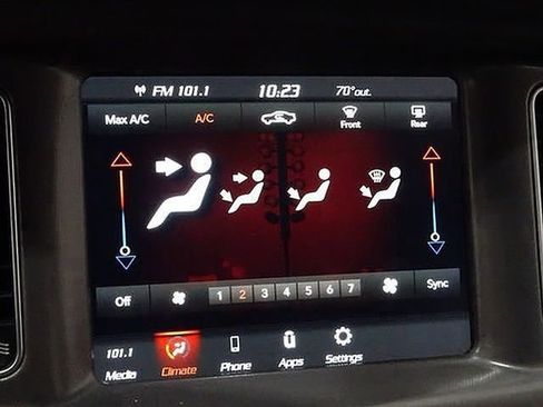 Used 2023 Dodge Charger SXT image 33