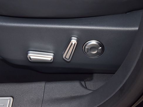 New 2026 Lincoln Nautilus Reserve AWD/4WD image 43