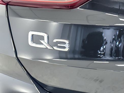 Used 2020 Audi Q3 2.0T Premium Plus w/ Premium Plus Package image 26