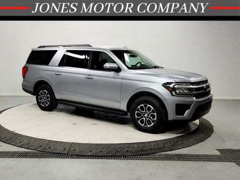 Used 2024 Ford Expedition Max XLT image 1