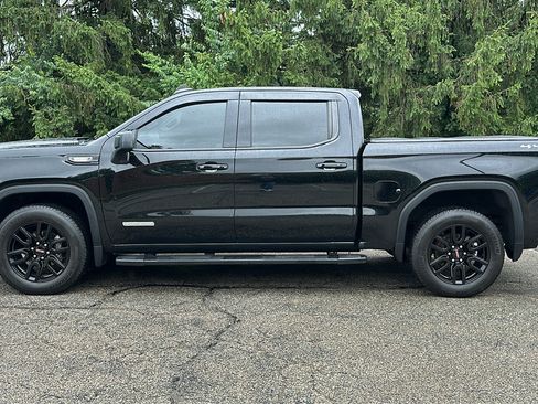 Used 2021 GMC Sierra 1500 Elevation w/ LPO, Elevation Black Package AWD/4WD image 28