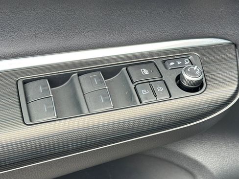 Certified 2024 Toyota Venza Limited AWD/4WD image 14