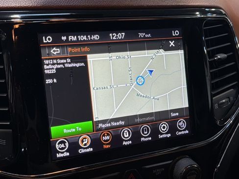 Used 2019 Jeep Grand Cherokee Summit AWD/4WD image 28