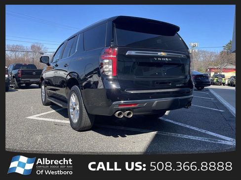 Used 2024 Chevrolet Tahoe Premier AWD/4WD image 3