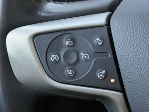 Used 2022 GMC Acadia Denali w/ Denali Ultimate Package image 13