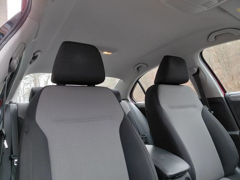 Used 2018 Volkswagen Jetta S image 16