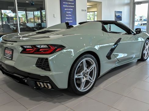 Used 2024 Chevrolet Corvette Stingray Preferred Conv w/ 2LT RWD image 5