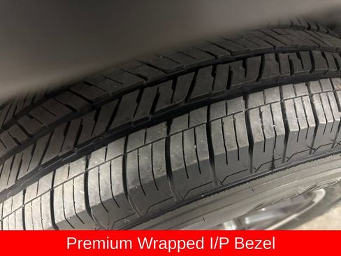 Used 2022 Jeep Gladiator Overland w/ Popular Equipment Package image 33