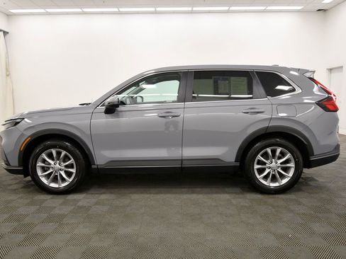 Used 2023 Honda CR-V EX image 4