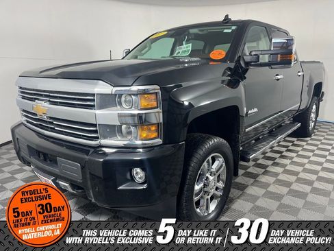 Certified 2015 Chevrolet Silverado 2500 High Country w/ Duramax Plus Package image 10