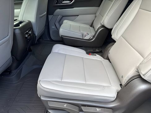 New 2026 GMC Yukon XL Elevation w/ Elevation Premium Package AWD/4WD image 23