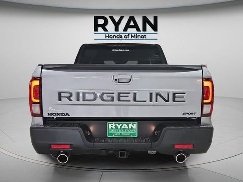 Certified 2024 Honda Ridgeline Sport image 9