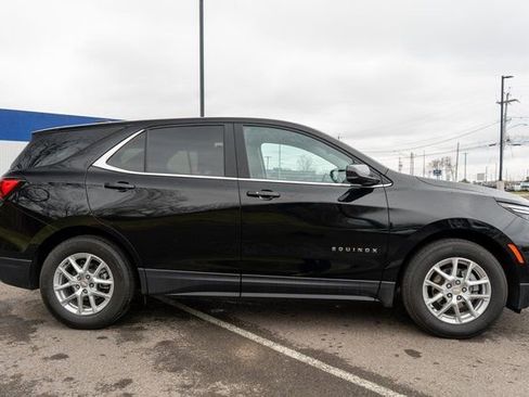 Used 2023 Chevrolet Equinox LT image 5