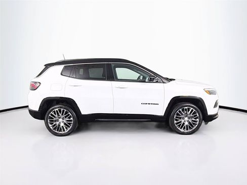 Used 2023 Jeep Compass Limited w/ Elite Group AWD/4WD image 12