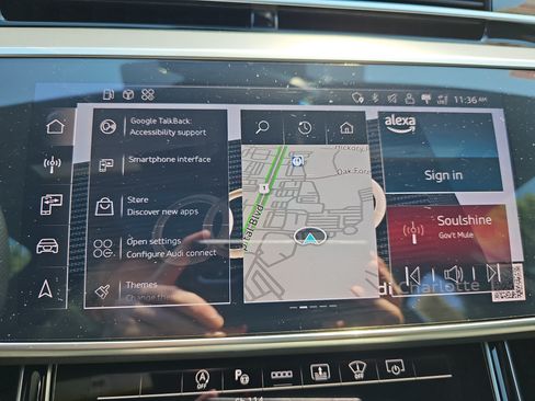 Used 2025 Audi S8 AWD/4WD image 23