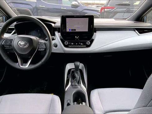 Used 2026 Toyota Corolla SE image 14