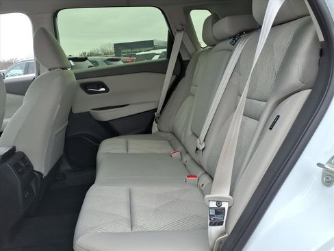 Certified 2025 Nissan Rogue SV image 19