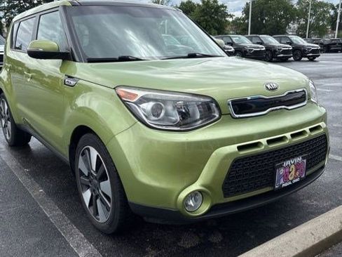 Used 2015 Kia Soul ! w/ Sun & Sound Package FWD image 1