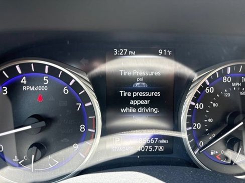 Used 2014 INFINITI Q50 Premium w/ Navigation Package AWD/4WD image 4