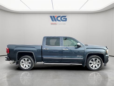 Used 2018 GMC Sierra 1500 Denali w/ Denali Ultimate Package image 3
