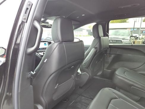 New 2026 Chrysler Pacifica Select image 21