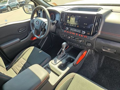 New 2026 Nissan Frontier PRO-4X w/ Tow Package AWD/4WD image 27