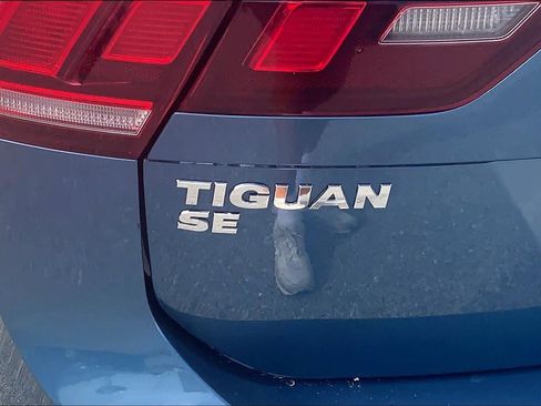 Used 2019 Volkswagen Tiguan SE w/ Panoramic Sunroof Package FWD image 10