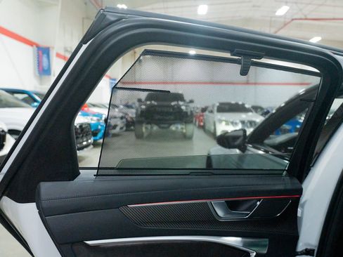 Used 2021 Audi RS 6 w/ Executive Package image 26