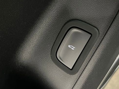 New 2026 Buick Enclave Sport Touring w/ Power Package FWD image 16