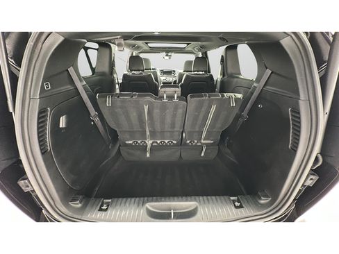 Used 2025 Chrysler Pacifica Limited FWD image 24