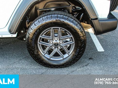 Used 2025 Jeep Wrangler Unlimited Sport AWD/4WD image 15
