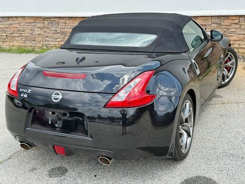 Used 2014 Nissan 370Z Touring w/ Sport Package RWD image 7