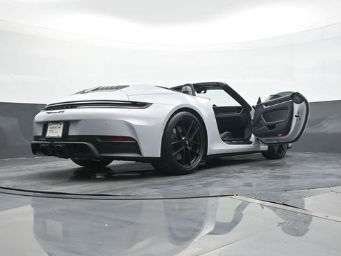 Certified 2026 Porsche 911 Carrera 4 GTS image 23