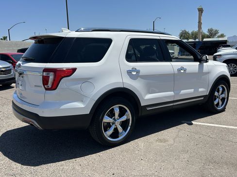 Used 2017 Ford Explorer Limited FWD image 5