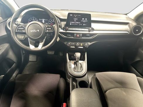 Used 2024 Kia Forte LXS w/ LXS Technology Package FWD image 21