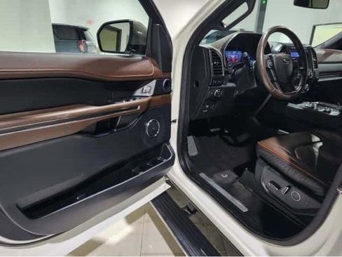 Used 2021 Ford Expedition King Ranch image 27
